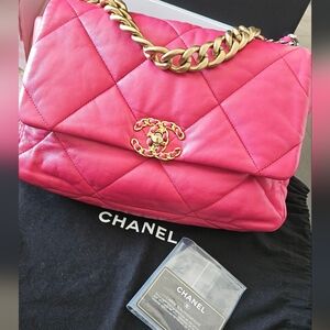 Chanel 19 Pink Large